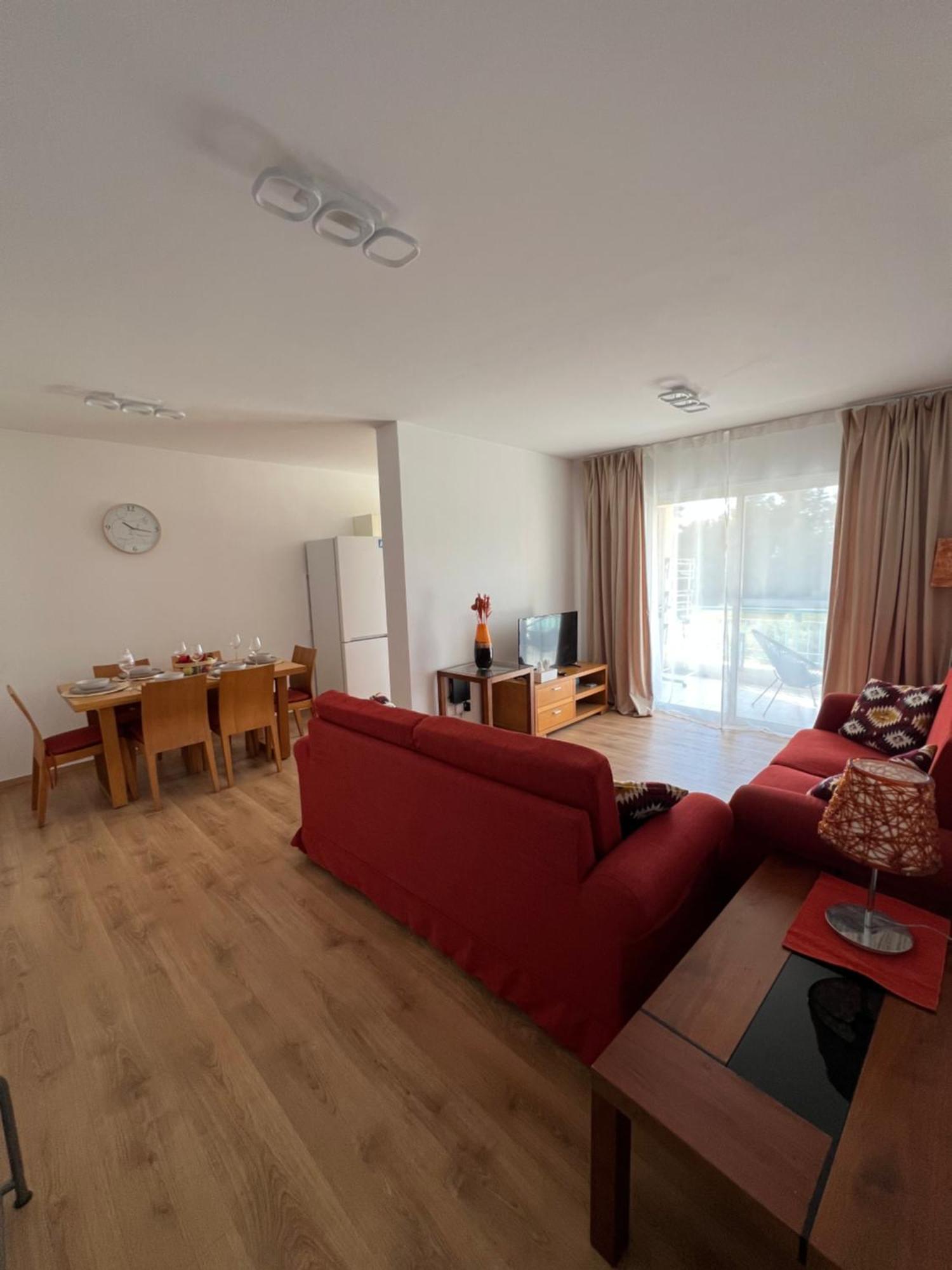 Iris Village Grand Apartment Пафос Екстер'єр фото